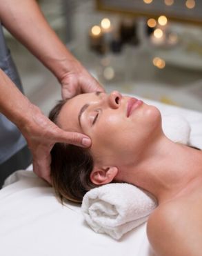 healing massage in Delhi